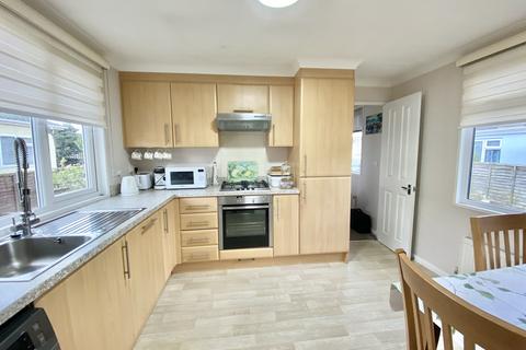 2 bedroom park home for sale, Pinehurst Park, West Moors, Dorset, BH22