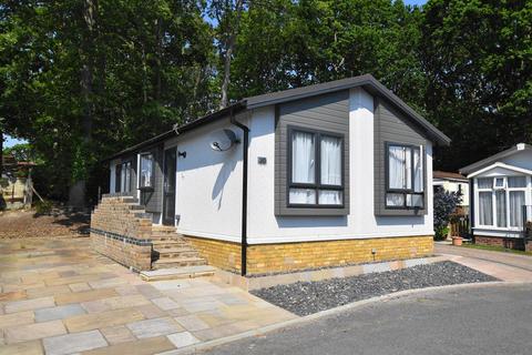 2 bedroom park home for sale, Woodlands Park, Hordle, New Milton, SO41