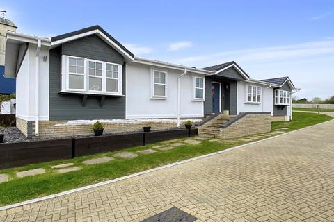 2 bedroom park home for sale, , Montevideo Park, 432a Chickerell Road, Weymouth, Dorset