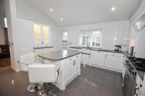 2 bedroom park home for sale, Lone Pine Park, Ferndown, Dorset, BH22