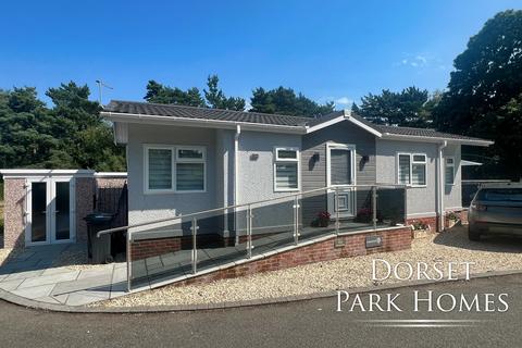 2 bedroom park home for sale, Lone Pine Park, Ferndown, Dorset, BH22