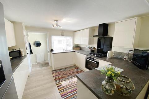 2 bedroom park home for sale, St. Leonards Farm Park, Ringwood Road, West Moors, BH22