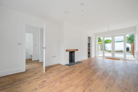 13 Church Close, Longcot, Faringdon, SN7 7TN