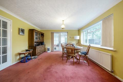 3 bedroom semi-detached house for sale, Fairway Avenue, West Drayton, Middlesex