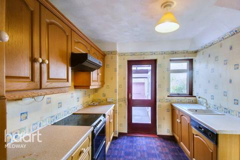 2 bedroom terraced house for sale, St James Close, Rochester