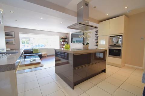 4 bedroom detached house for sale, Barcheston Road, Cheadle