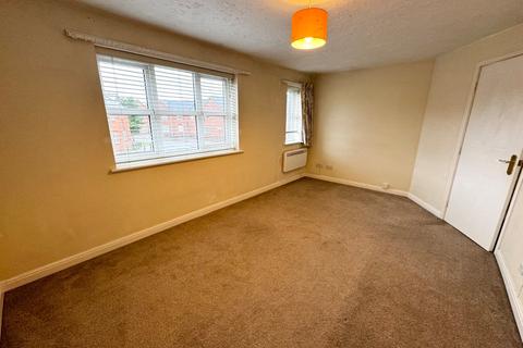 2 bedroom maisonette for sale, Brixfield Way, Dickens Heath, Solihull, West Midlands, B90