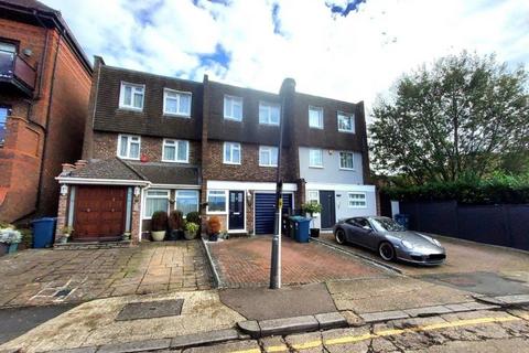 3 bedroom terraced house for sale, Marsh Lane, Stanmore, HA7