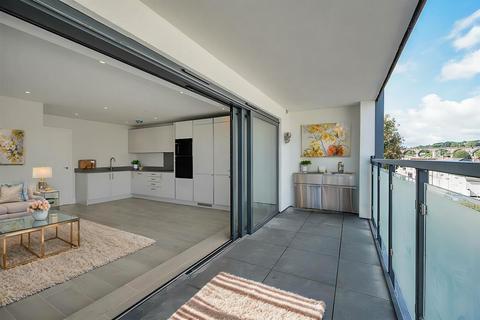 3 bedroom apartment for sale, City Road, Truro