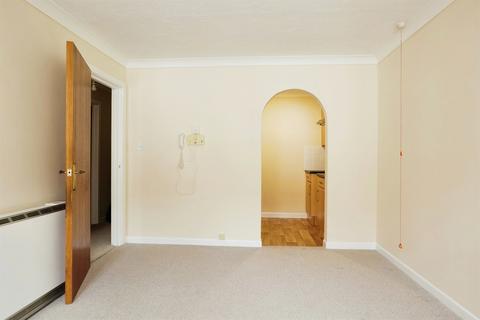 1 bedroom retirement property to rent, 23 Ryan Court, Whitecliff Mill Street DT11