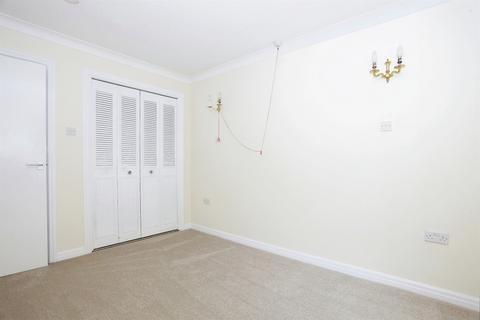 1 bedroom retirement property to rent, 12 Heritage Court, Eastfield Road PE1