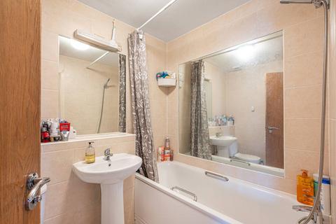 2 bedroom flat for sale, Approach Road, New Barnet, Barnet, EN4