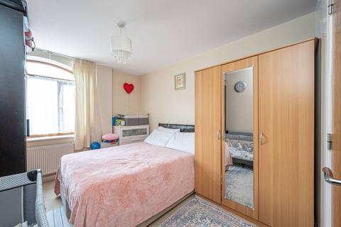 Approach Road, New Barnet, Barnet, EN4