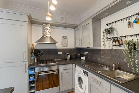 6 Beech Grove, Latchford, Warrington, WA4 1EG