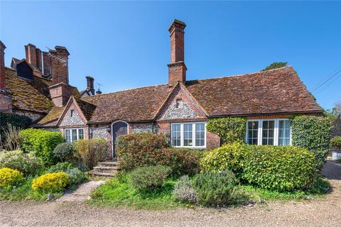 2 bedroom semi-detached house to rent, Yewden Manor, Hambleden, Henley-on-Thames, Oxfordshire, RG9