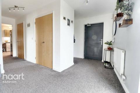 2 bedroom apartment for sale, Broadis Way, Rainham