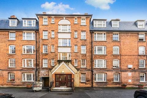 1 bedroom flat for sale, Camberwell Green, London SE5