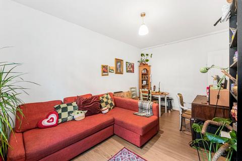 1 bedroom flat for sale, Camberwell Green, London SE5