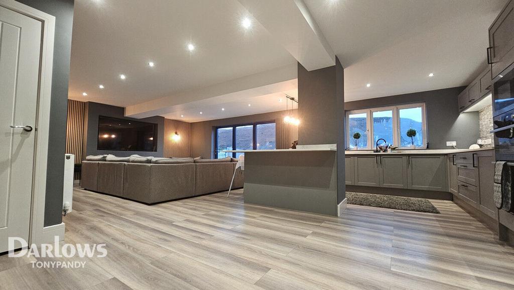 Tonypandy CF40 1 4 bed semidetached house for sale £265,000