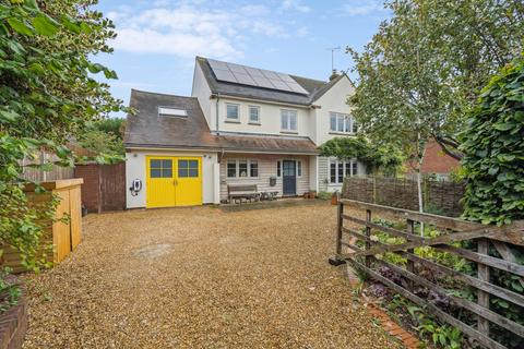 4 bedroom detached house for sale, Priory Way, Hitchin, SG4