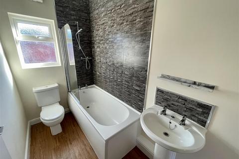 2 bedroom terraced house for sale, Kitchener Street, Darlington