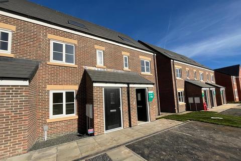 3 bedroom terraced house to rent, Temple Close, Ashington