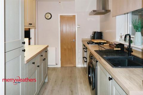 3 bedroom detached house for sale, Markfield Drive, Flanderwell, Rotherham