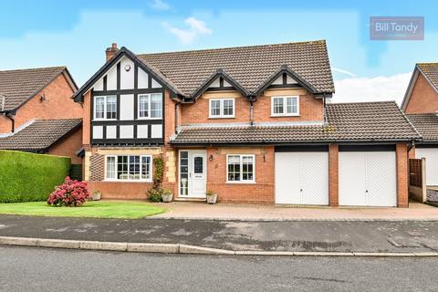 4 bedroom detached house for sale, Tudor Close, Lichfield, WS14