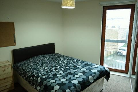 2 bedroom flat to rent, Haugh Road, Glasgow G3