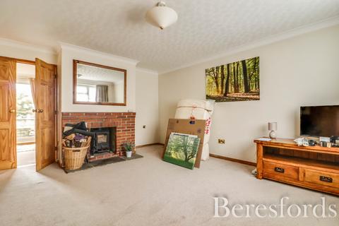 3 bedroom semi-detached house for sale, St. Marys Close, Panfield, CM7