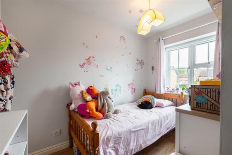 10 Eyffler Close, Warwick, CV34 4UG