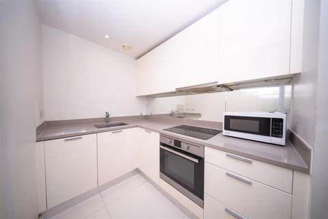 1 bedroom apartment for sale, High Point Village, Station Approach, Hayes UB3