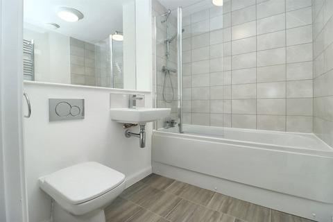 2 bedroom flat to rent, Edinburgh EH6