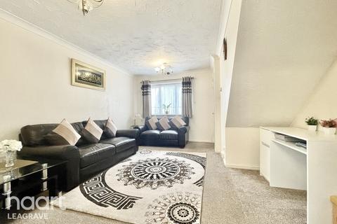 2 bedroom terraced house for sale, Addington Way, Luton