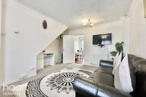 2 bedroom terraced house for sale, Addington Way, Luton