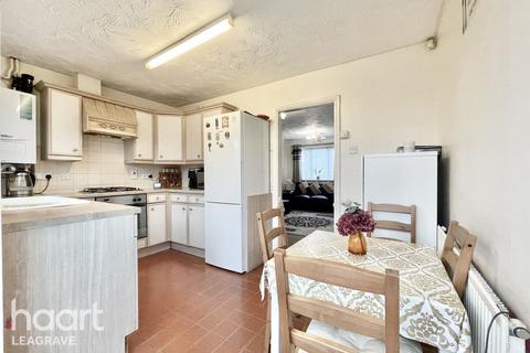 35 Addington Way, Luton, LU4 9FP