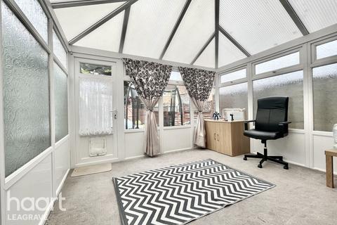 35 Addington Way, Luton, LU4 9FP