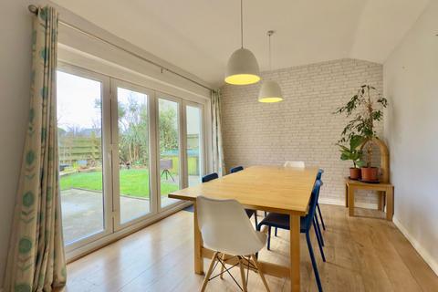 7 Dymond Close, Camelford, PL32 9US