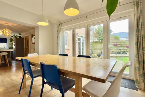7 Dymond Close, Camelford, PL32 9US