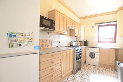 2 bedroom flat to rent, Grovepark Street, Glasgow, G20