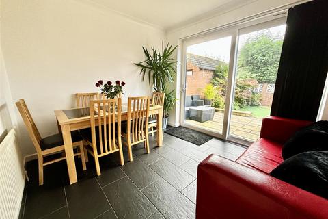 4 bedroom detached house for sale, Farfield Court, Garforth, Leeds