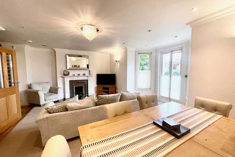 3 bedroom apartment to rent, La Route De La Haule, Jersey JE3