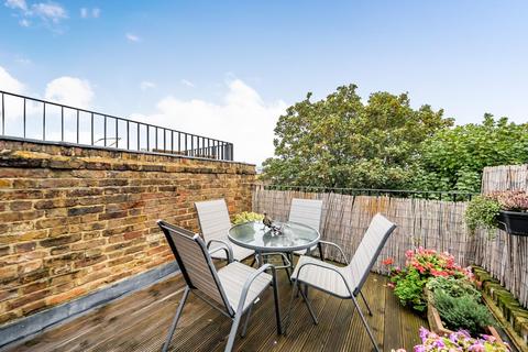 3 bedroom flat for sale, Harwood Road, Fulham