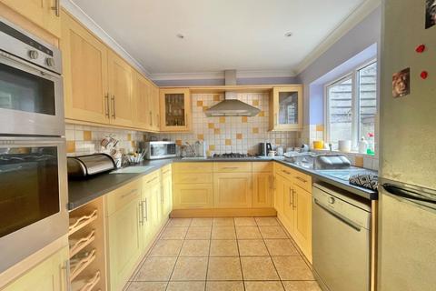 71 Cowick Hill, Exeter, EX2 9NQ