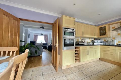 71 Cowick Hill, Exeter, EX2 9NQ