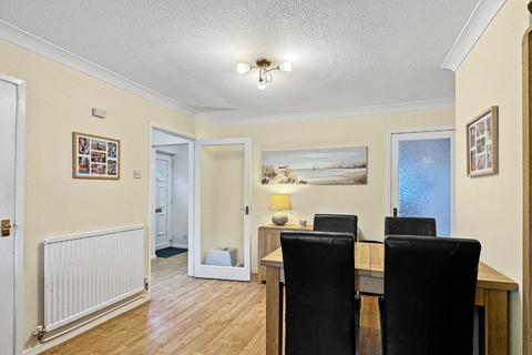 3 bedroom semi-detached house for sale, Priory Avenue, Cambridge CB24