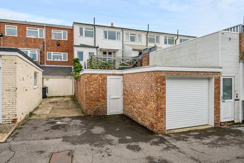 3 bedroom flat for sale, Rails Lane, Hayling Island PO11