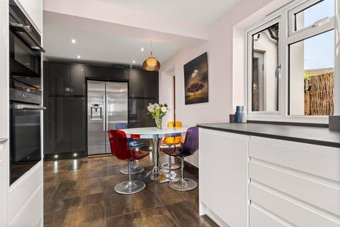 Willows Brookside, Sandhurst, GU47 9AF