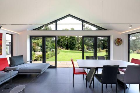 5 bedroom detached house for sale, Fleet Hill, Finchampstead, Berkshire, RG40