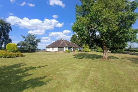 3 bedroom detached bungalow to rent, Market Rasen LN8